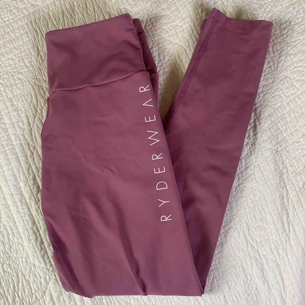 Ryderwear scrunch bum leggings